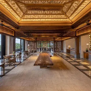 ホテル Ayana Segara Bali, ジンバラン